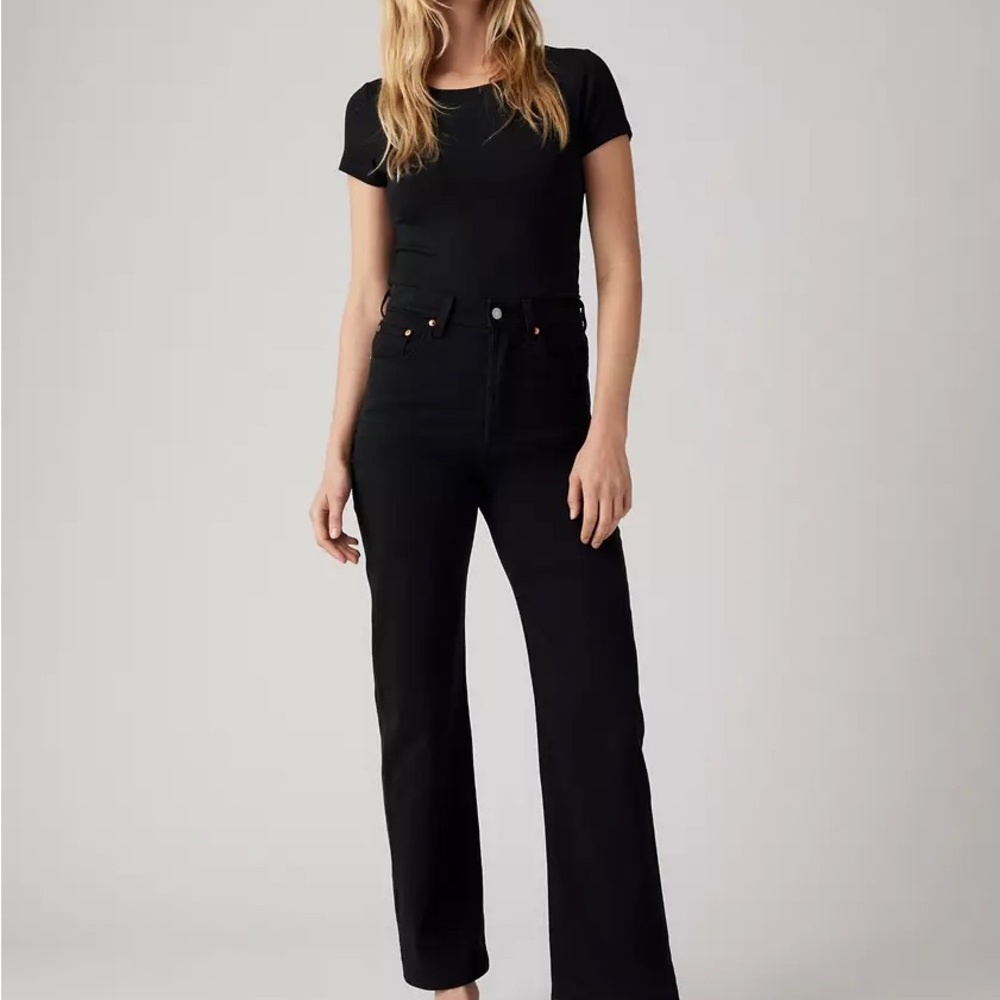 Levi’s Ribcage Straight Jean